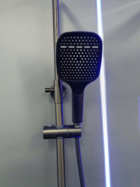 Bộ Vòi sen tắm đứng, Sen cây tắm đứng SC 011