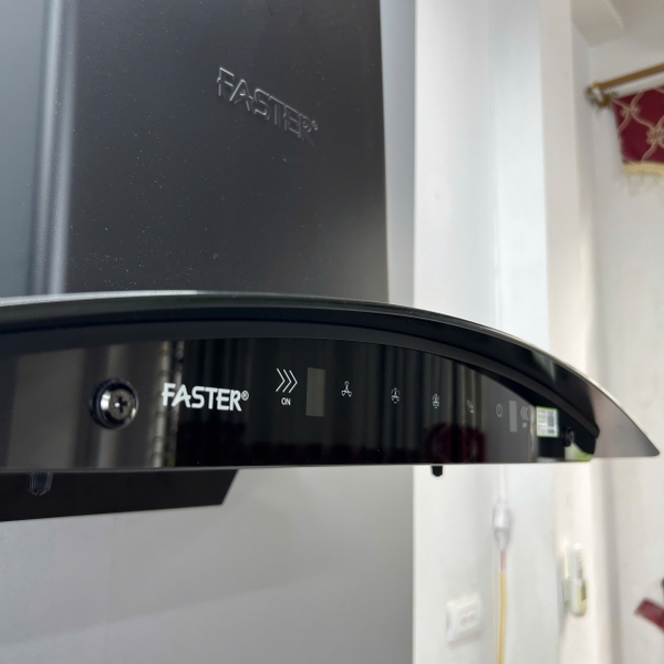 Máy hút mùi áp tường Faster FS CH750B