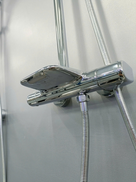 Bộ Vòi sen tắm đứng, Sen cây tắm đứng SC 019