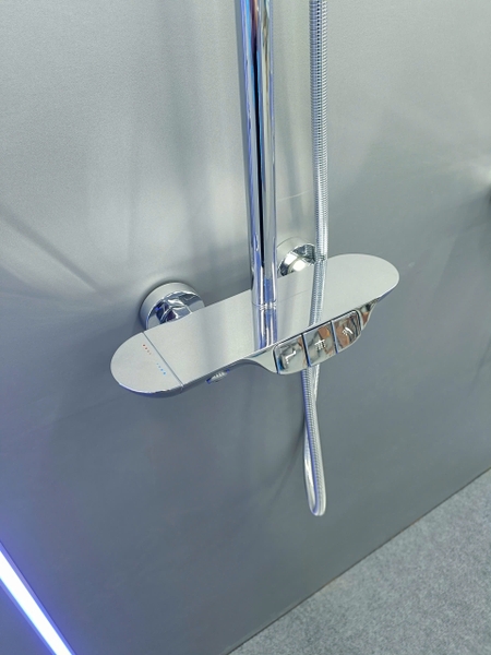 Bộ Vòi sen tắm đứng, Sen cây tắm đứng SC 022T