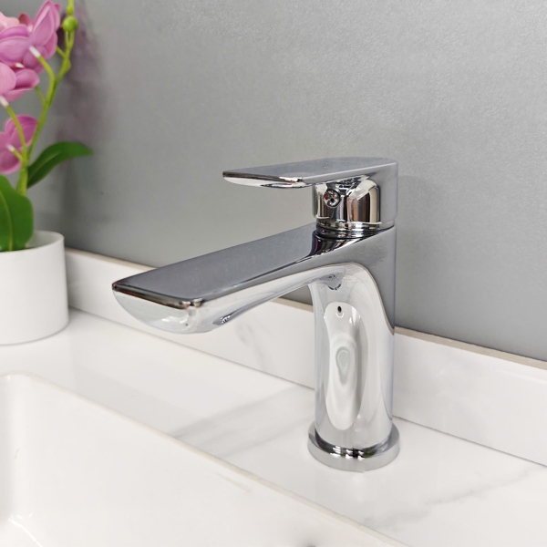 Vòi Lavabo Nóng Lạnh V33