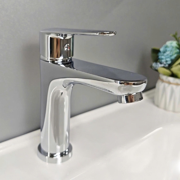 Vòi Lavabo Nóng Lạnh V39