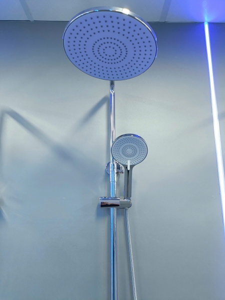 Bộ Vòi sen tắm đứng, Sen cây tắm đứng SC 003T