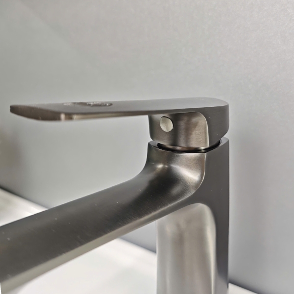 Vòi Lavabo Nóng Lạnh V36