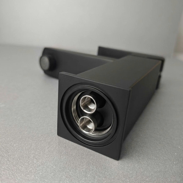 Vòi Lavabo Nóng Lạnh V45