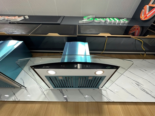 Máy hút mùi Sevilla SV E38 | Sấy Động Cơ Hiệu Quả | Cảm ứng vẫy tay