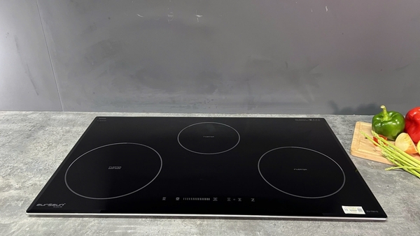 Bếp từ 3 vùng nấu EUROSUN EU-T881G
