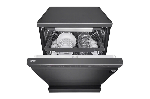 Máy rửa bát LG Quadwash TrueSteam™ màu đen LDT14BLA4