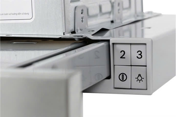 Máy hút mùi Bosch DFT93AC50