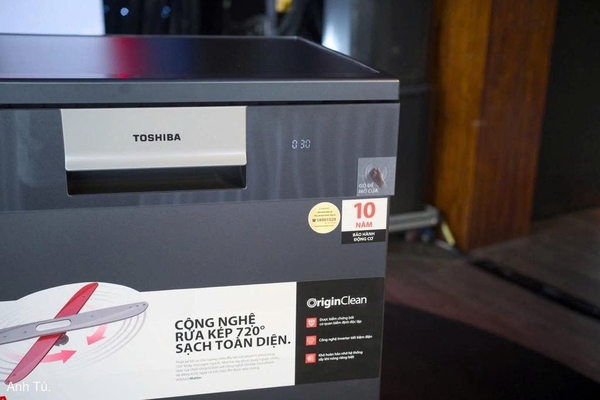 Máy rửa chén độc lập Toshiba DW-15F7(G)-VN