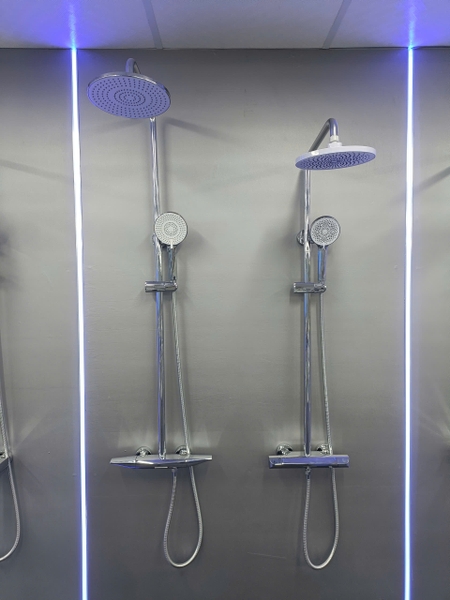 Bộ Vòi sen tắm đứng, Sen cây tắm đứng SC 047