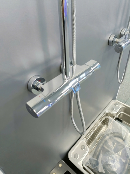 Bộ Vòi sen tắm đứng, Sen cây tắm đứng khóa nhiệt đô SC 056