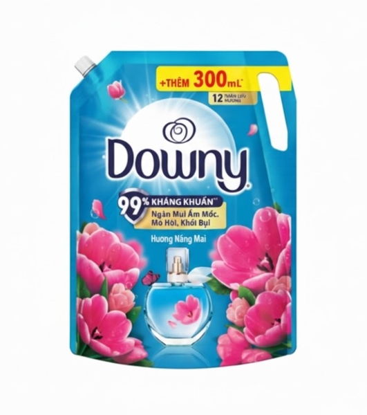 Nước xả vải Downy hương Nắng mai, túi 2,6L