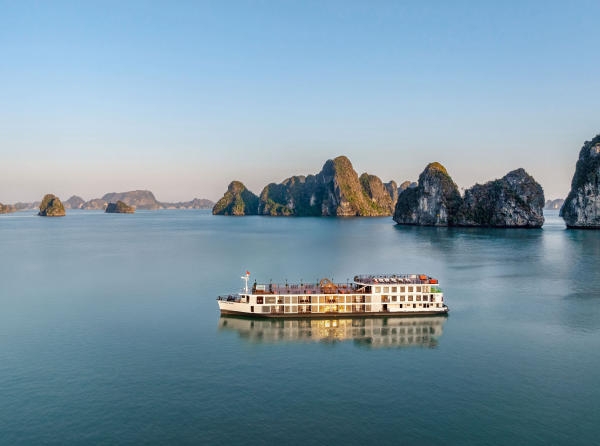 Review du thuyền Indochine Grand Cruise Lan Ha Bay từ A – Z