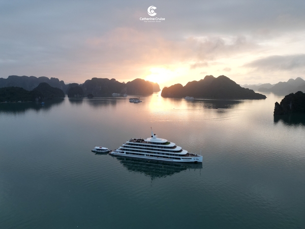 Review du thuyền 6 sao Hạ Long Catherine Cruise