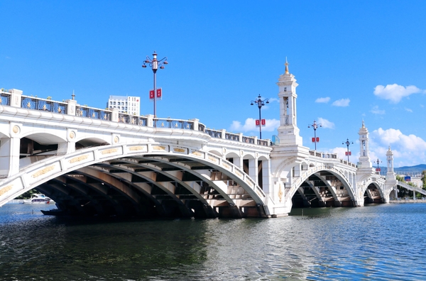 Kinh nghiệm check-in Cầu Hưng Thịnh Đại Lý Trung Quốc đẹp nhất
