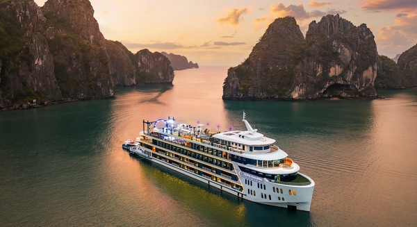 Review du thuyền Luna Halong Cruise 2 ngày 1 đêm: Lịch trình, tiện ích và giá cabin