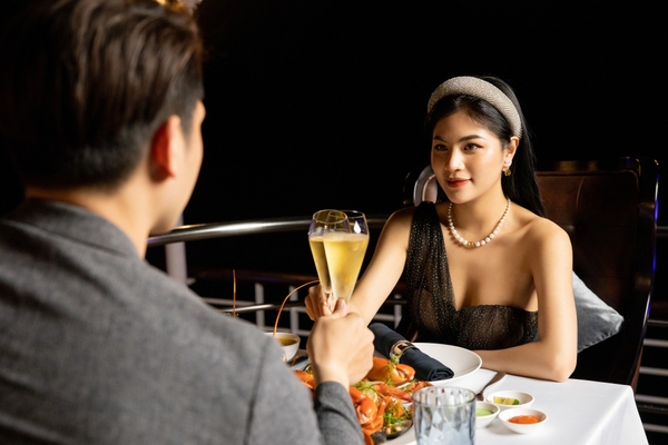 Du thuyền nghỉ trăng mật cao cấp vịnh Hạ Long – vịnh Lan Hạ