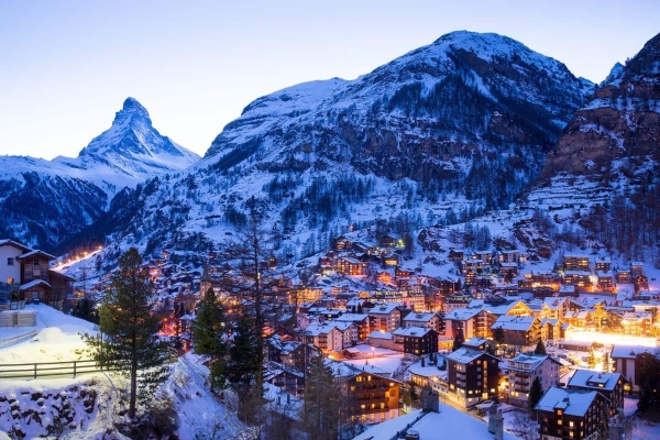 Zermatt – Ngôi làng cổ tích ở Thụy Sĩ hút khách trong mùa đông