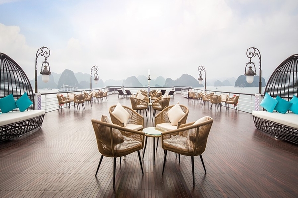 Bên Trong Du Thuyền Ambassador Có Gì Khiến Dân Tình Mê Mẩn Đến Vậy? 2