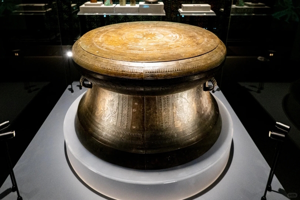 Trống đồng ở bảo tàng Quảng Tây