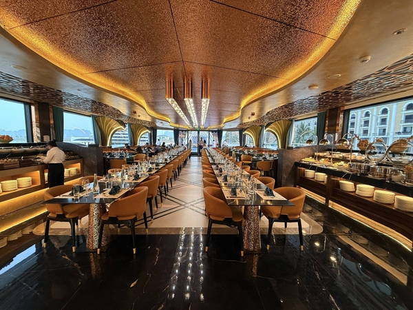 Nhà hàng Panorama Catherine Horizon