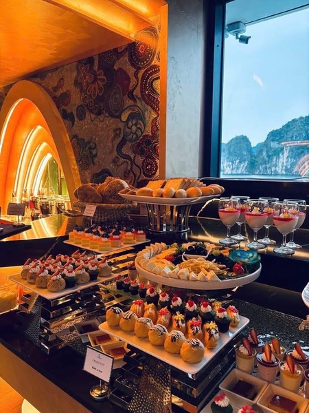 hải trình du thuyền Catherine Horizon