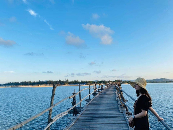 Kinh nghiệm du lịch xứ hoa vàng cỏ xanh – Phú Yên 13