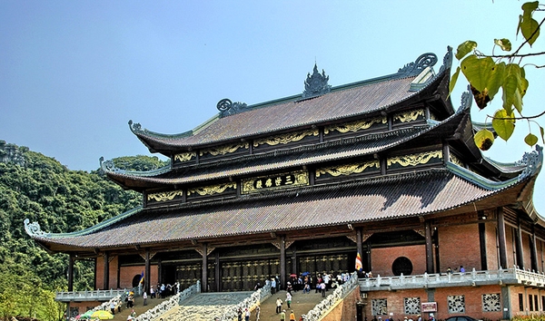 5 Địa điểm lễ chùa cầu may cho chuyến đi du xuân đầu năm 8