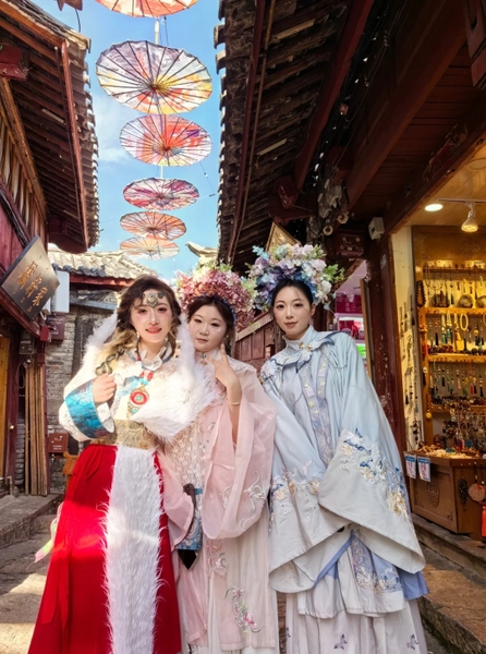 mặc gì chụp ảnh ở Lệ Giang