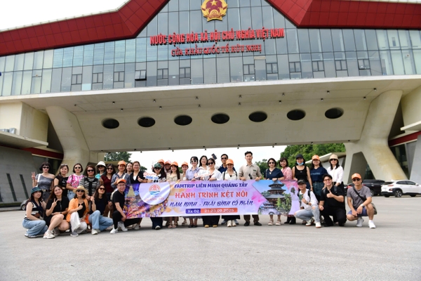 tour đoàn Famtrip Nam Ninh - Thái Bình Cổ Trấn