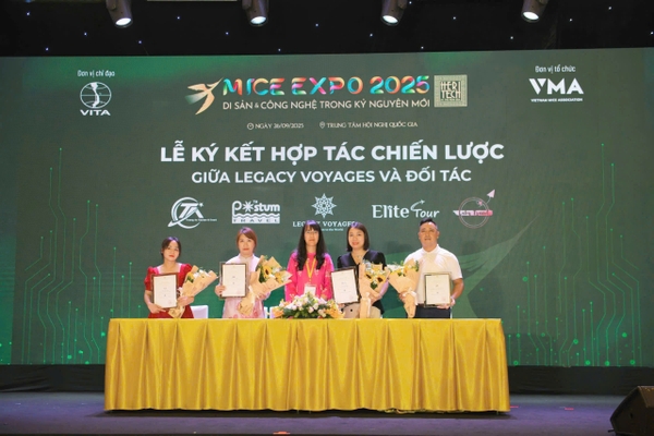 Elite Tour - Đại lý phân phối voucher Dolphin Halong Cruise