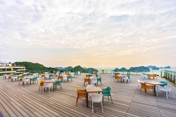 Lan Hạ Sky Bar Flamingo Cát Bà Lan Hạ Sky Bar Flamingo Cát Bà