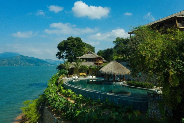 Review Maichau Hideaway - Khu resort đẹp tựa tiên cảnh giữa lòng hồ Hòa Bình 12