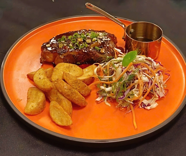 Ẩm thực nhà hàng Market Place