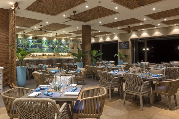 Lưu ngay 5 khách sạn view biển tuyệt đẹp ở Nha Trang 14