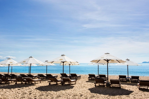 Lưu ngay 5 khách sạn view biển tuyệt đẹp ở Nha Trang 16