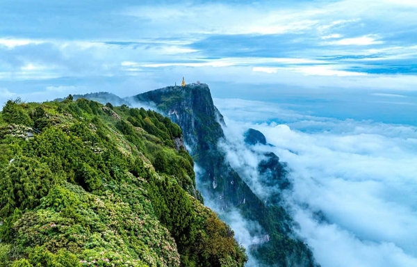 ngắm cảnh Nga Mi Sơn