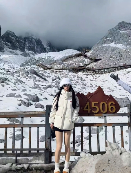 đi Núi tuyết Ngọc Long mặc gì