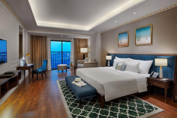 FLC Ha Long Deluxe Golf View