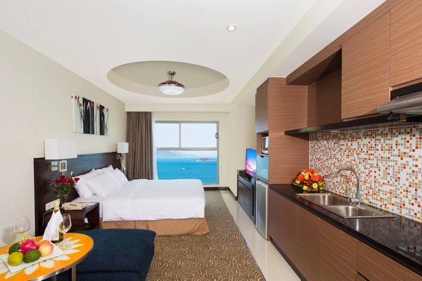 Lưu ngay 5 khách sạn view biển tuyệt đẹp ở Nha Trang 9