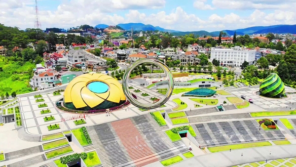 Top 8 điểm check in không thể bỏ lỡ ở thành phố hoa Đà Lạt 11