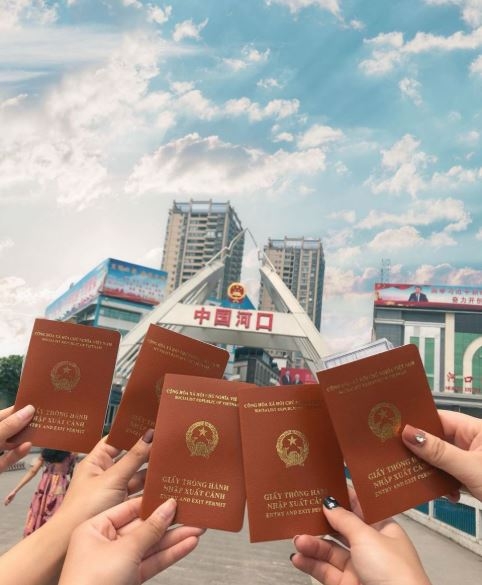 sổ thông hành Hà Khẩu