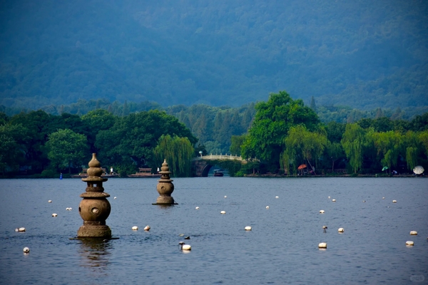 Cảnh Tam Đàn Ấn Nguyệt Tây Hồ