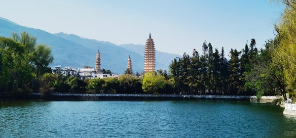 Tam Tháp Đại Lý xây dựng từ năm nào