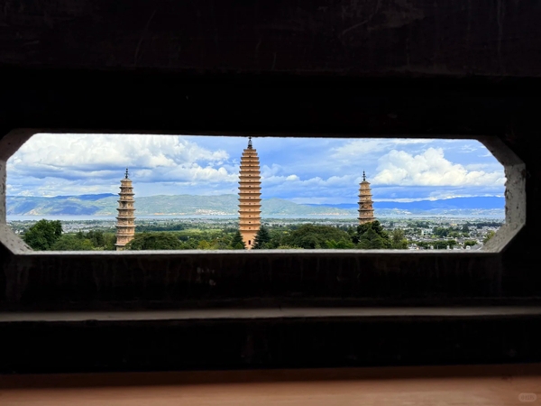 Lầu chuông Nam Chiếu Tam Tháp Đại Lý