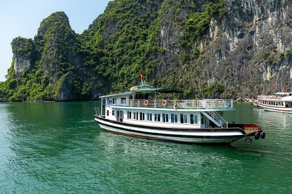 Lịch trình combo du lịch Hạ Long 2 ngày 1 đêm, 3 ngày 2 đêm gợi ý 