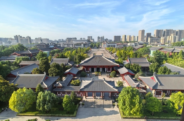 ngắm toàn cảnh Tây An từ tháp Đại Nhạn