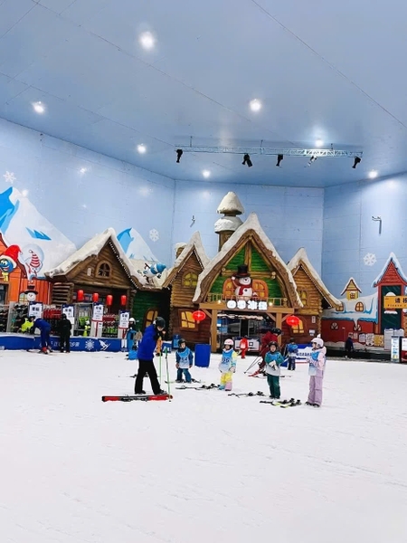 Vui chơi tuyết ở Côn Minh Hậu Hải Điền Trì