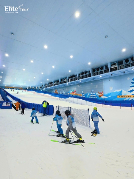 Trượt tuyết cho trẻ em ở Côn Minh